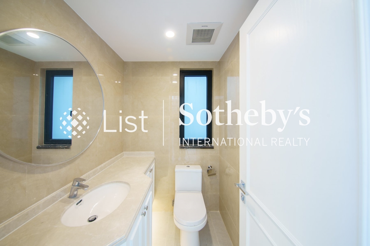 Villa Rosa 玫瑰園 | Guest Powder Room