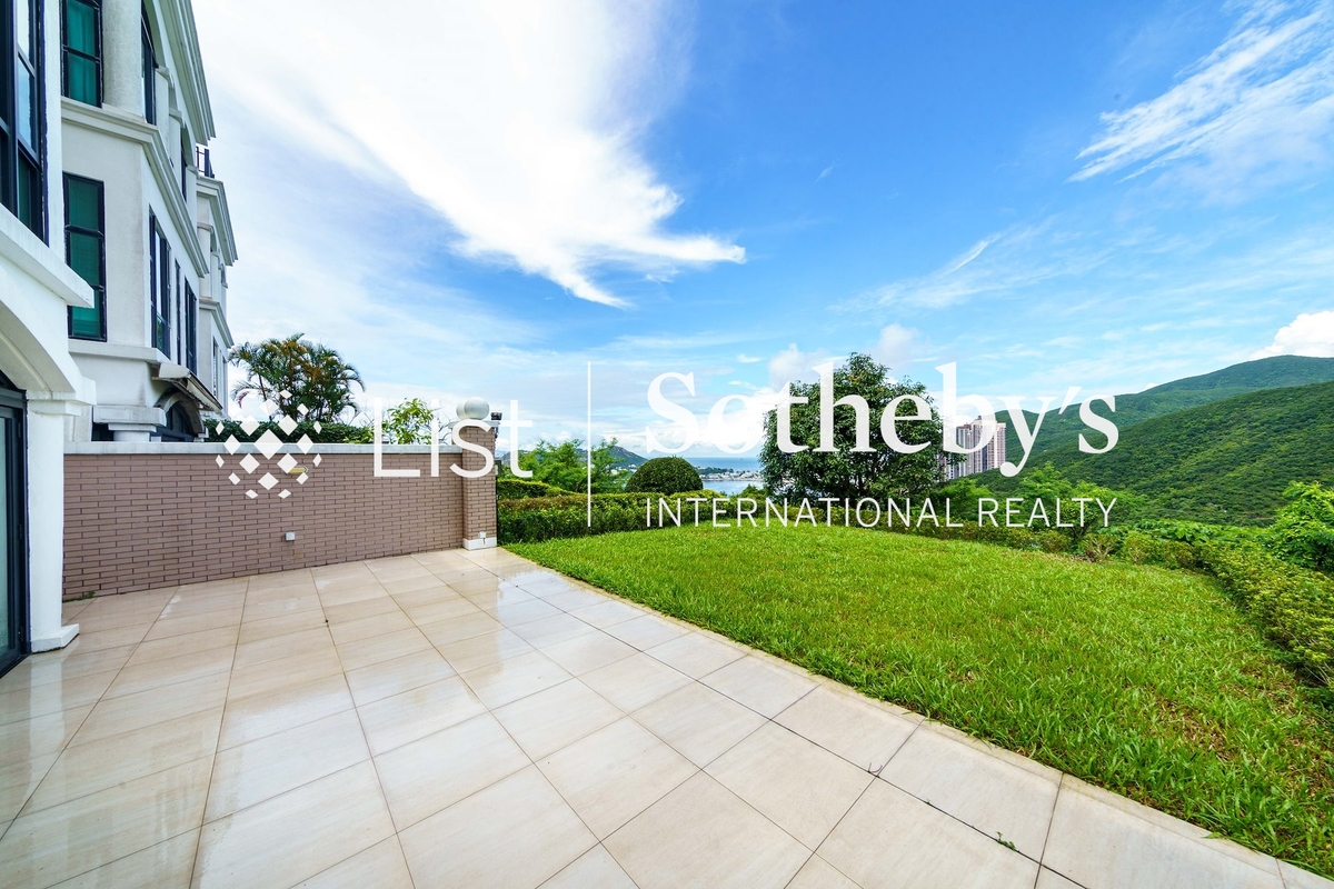 Villa Rosa 玫瑰園 | Private Garden off Living Room