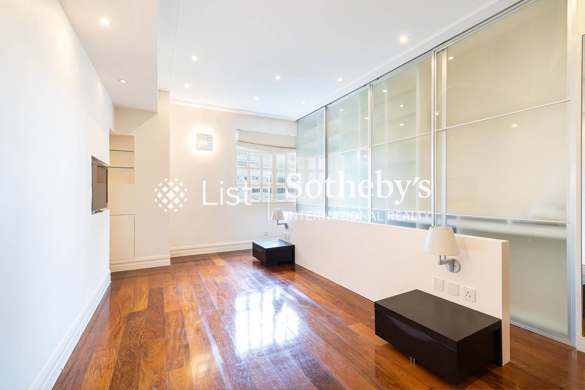 Catalina Mansions 嘉年大廈 | Master Bedroom