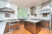 Catalina Mansions 嘉年大廈 | Kitchen