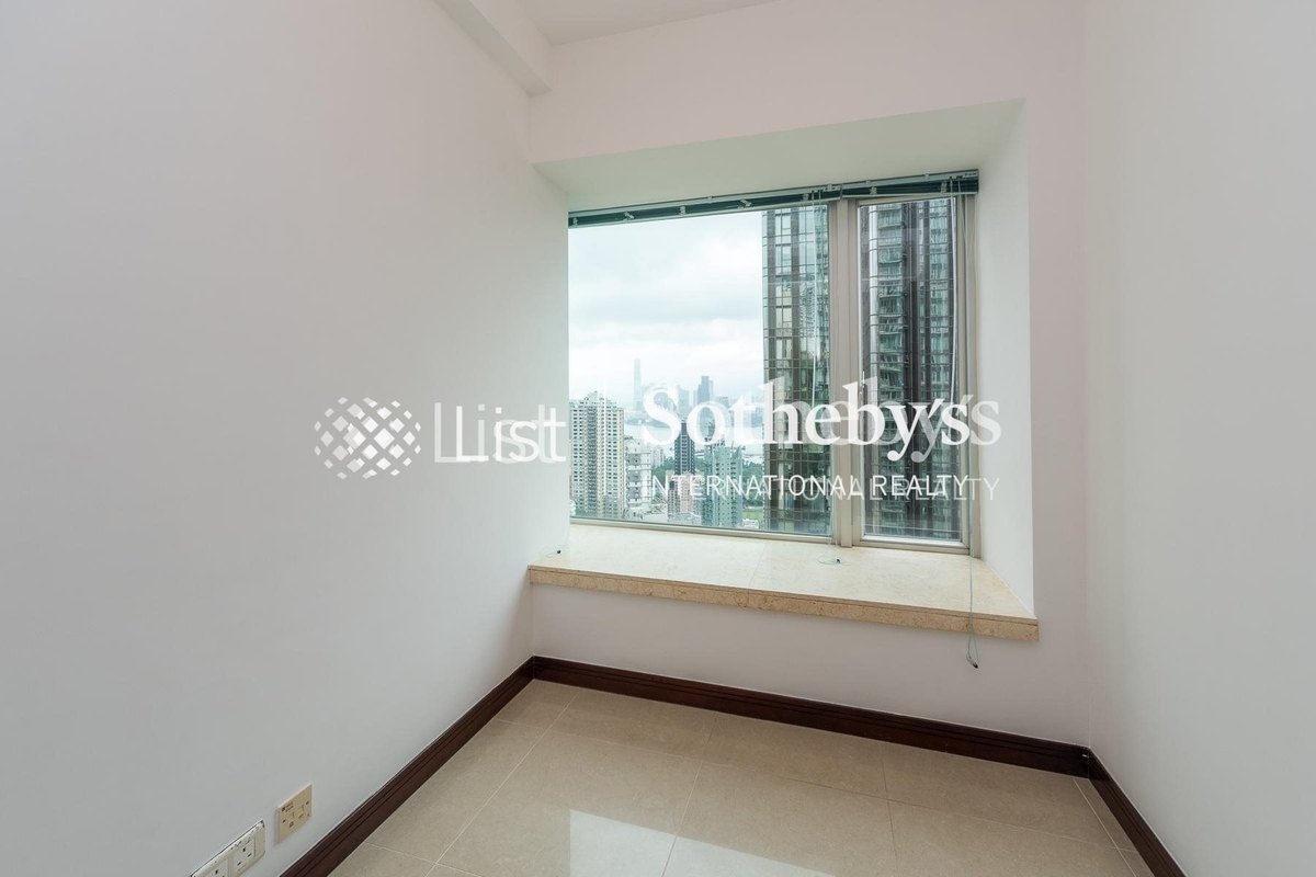 The Legend 名門 | Third Bedroom