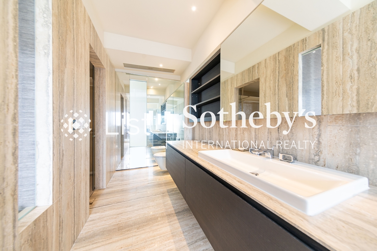 Greenland Court 恒翠園 | Master Bathroom