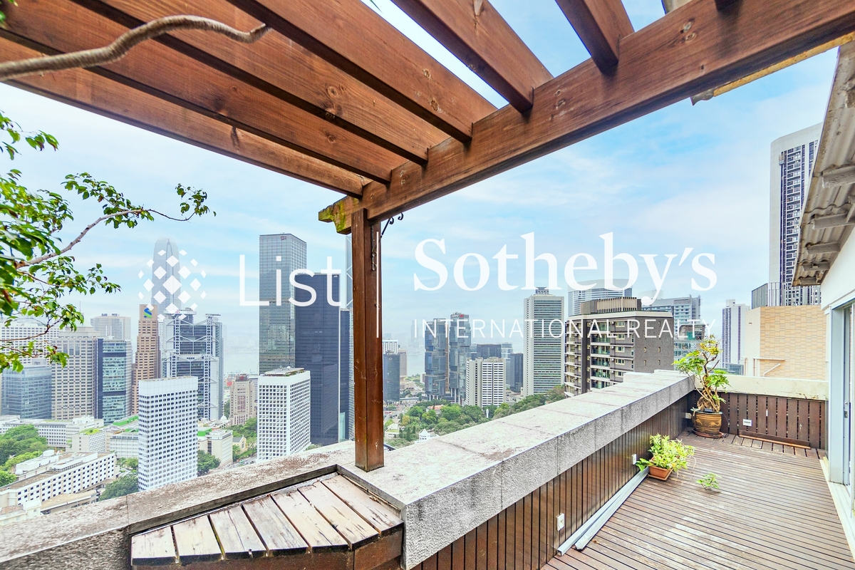 Greenland Court 恒翠園 | Private Roof Terrace