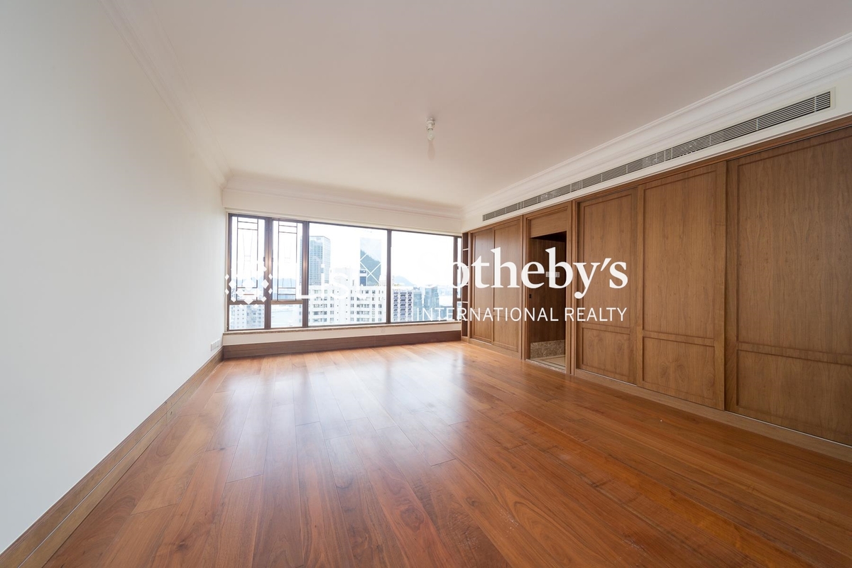 Grenville House 嘉慧園 | Master Bedroom