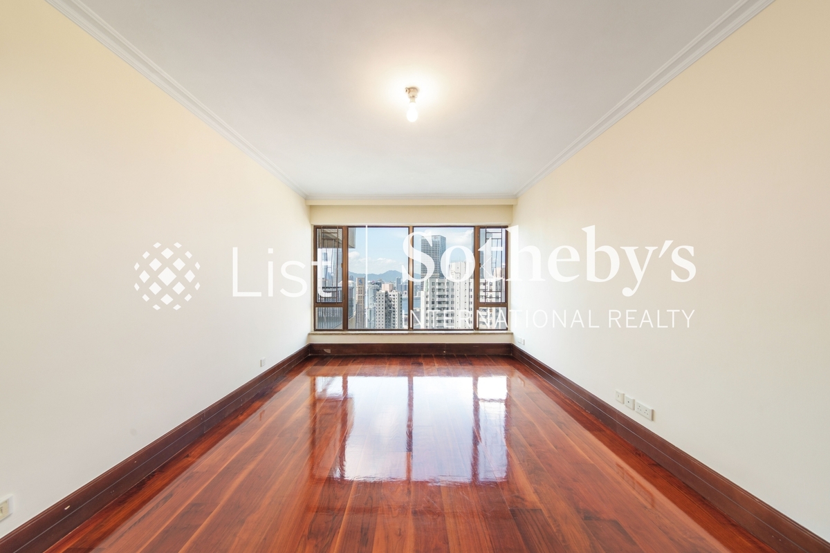 Grenville House 嘉慧園 | Third Bedroom