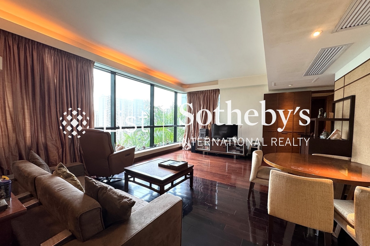 Century Tower 世紀大廈 | Living and Dining Room