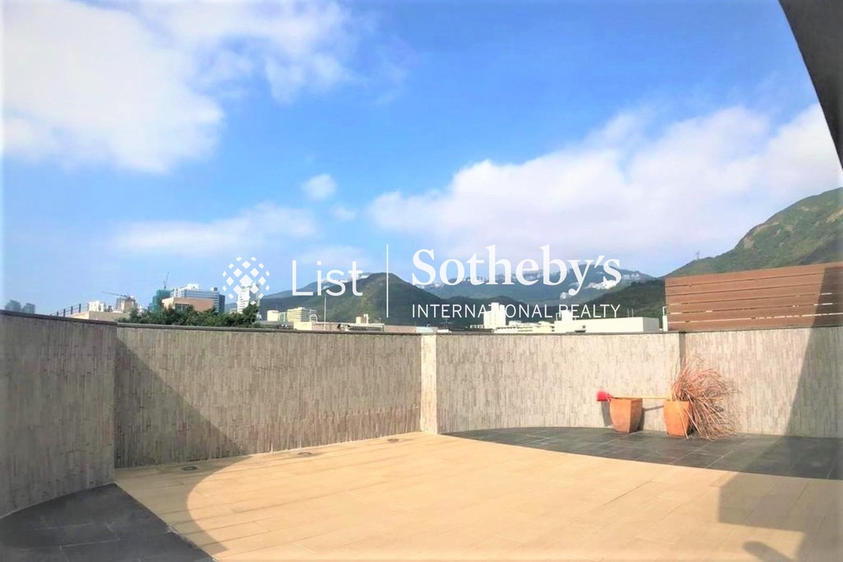 The Hazelton 榛園 | Private Roof Terrace