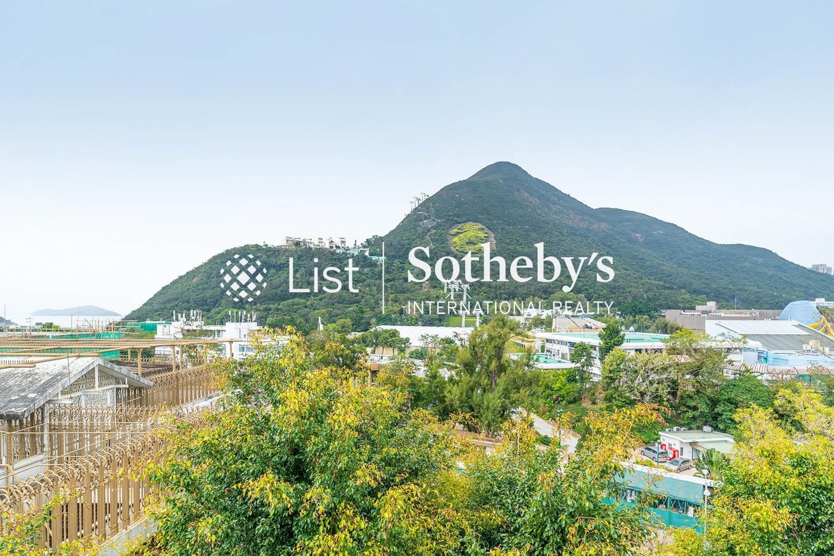 The Hazelton 榛園 | View from Private Roof Terrace