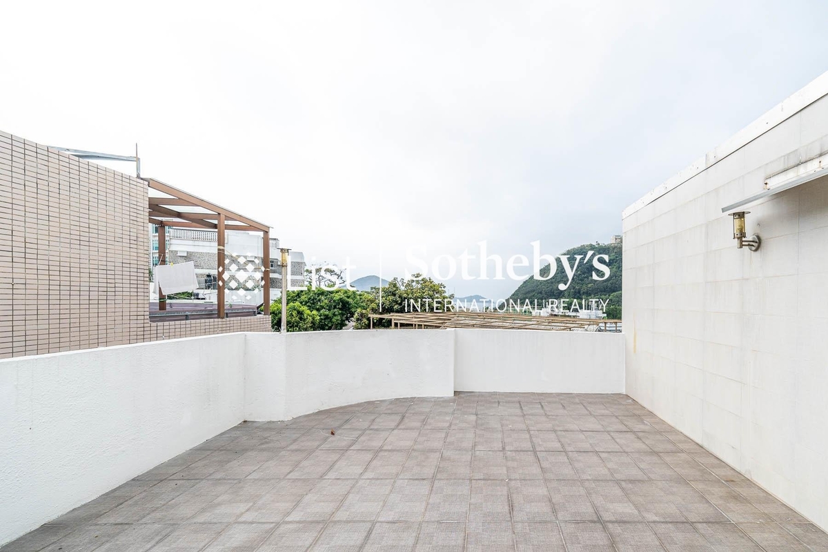 The Hazelton 榛園 | Private Roof Terrace