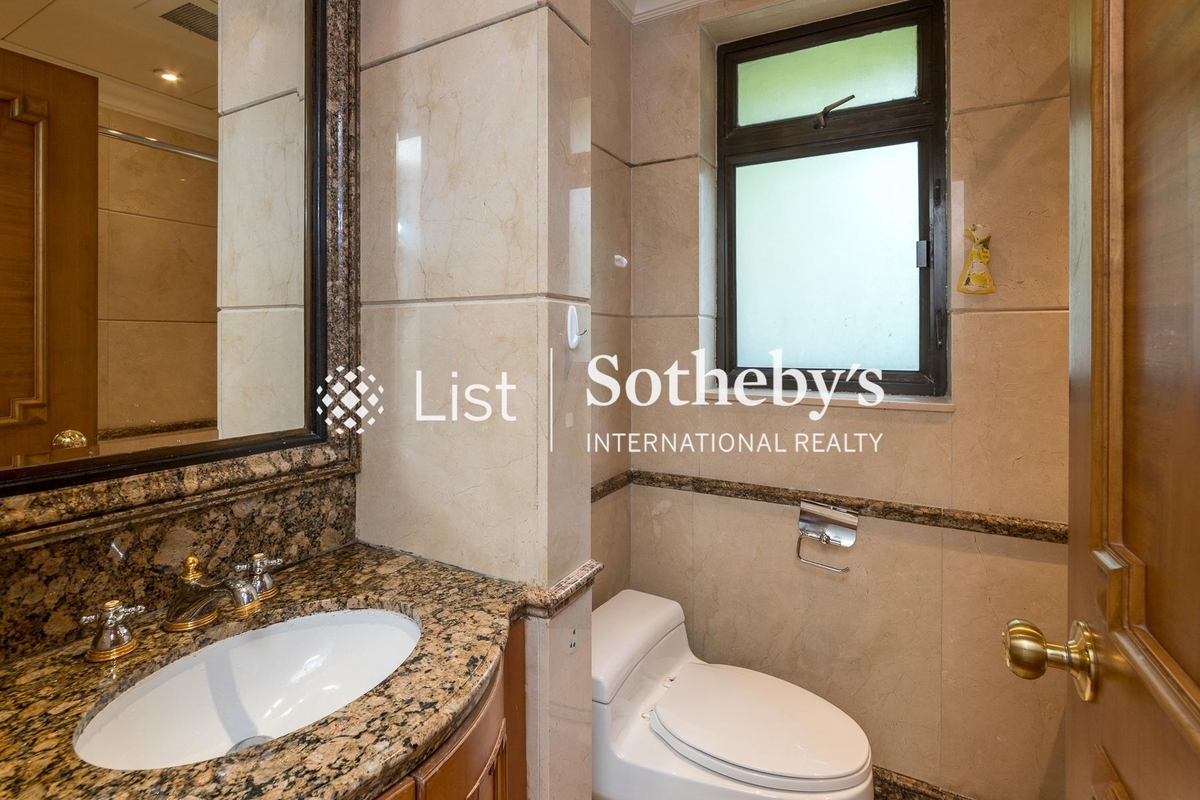 Tavistock II 騰皇居 II | Guest Bathroom