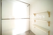 Tavistock II 腾皇居 II | Walk-in Closet in Master Bedroom 
