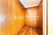 Tavistock I 騰皇居 | Walk-in Closet in Master Bedroom