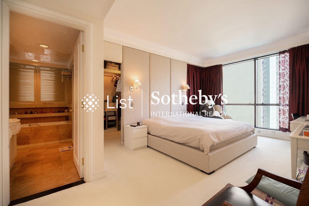 Century Tower 世紀大廈 | Master Bedroom