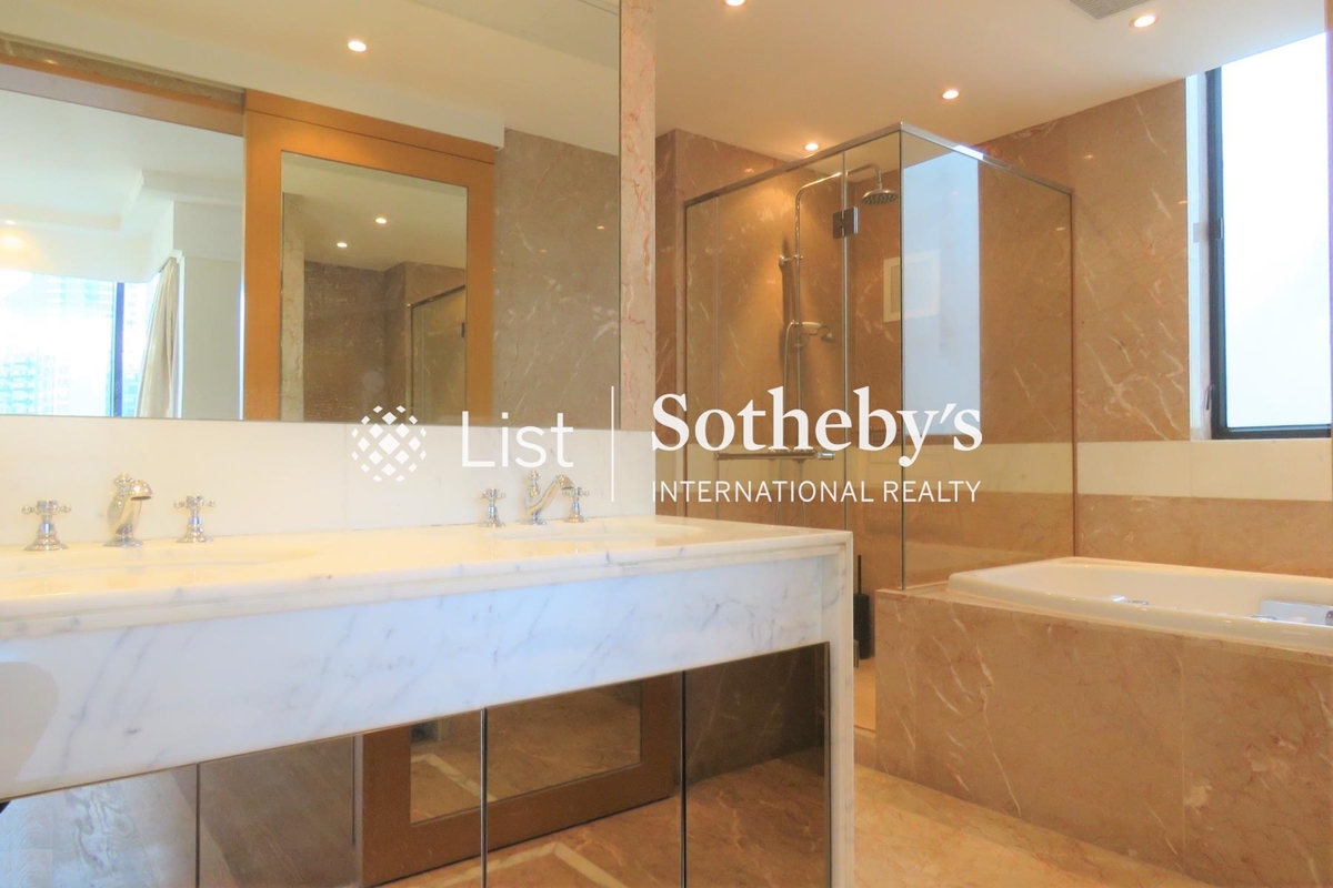 Century Tower 世纪大厦 | Master Bathroom