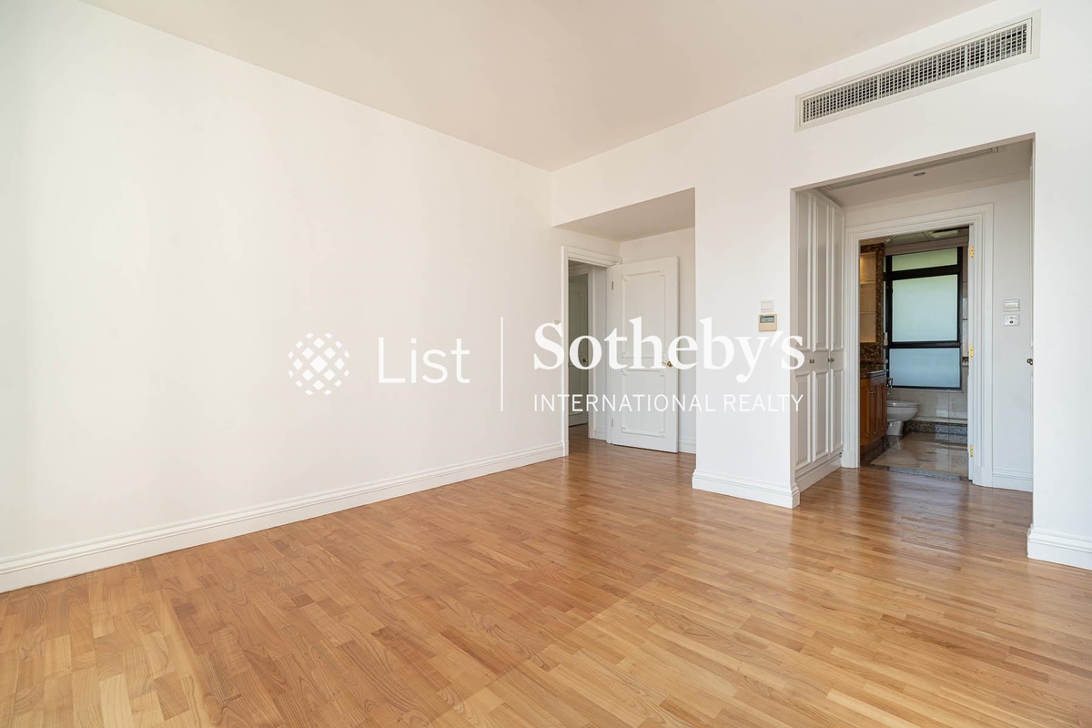 Aigburth 譽皇居 | Master Bedroom