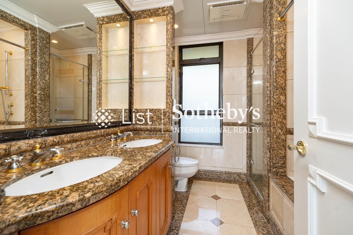 Aigburth 譽皇居 | Master Bathroom