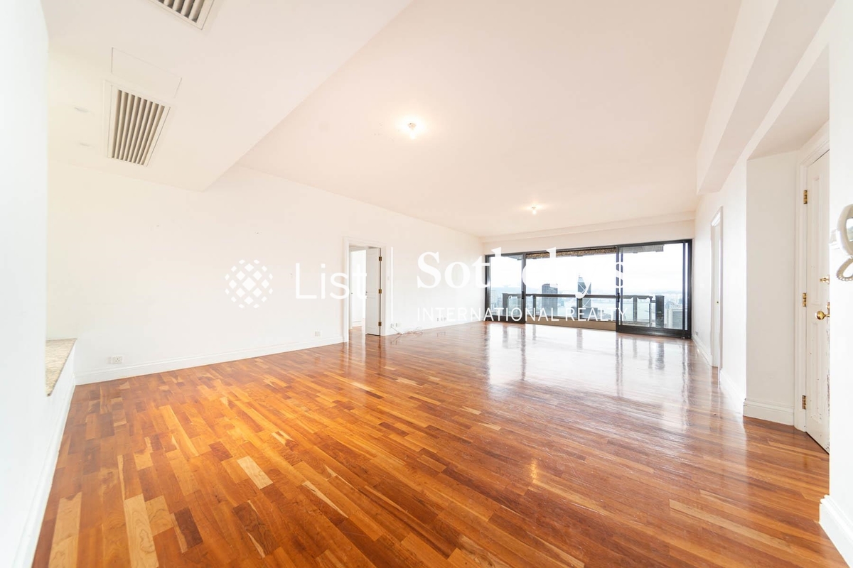 Aigburth 譽皇居 | Living and Dining Room