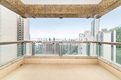 Aigburth 譽皇居 | Balcony off Living and Dining Room