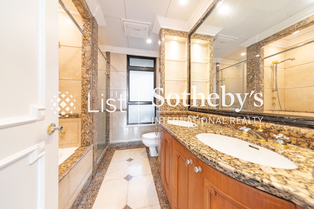 Aigburth 譽皇居 | Master Bathroom