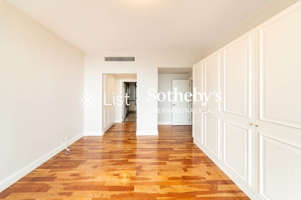 Aigburth 譽皇居 | Master Bedroom