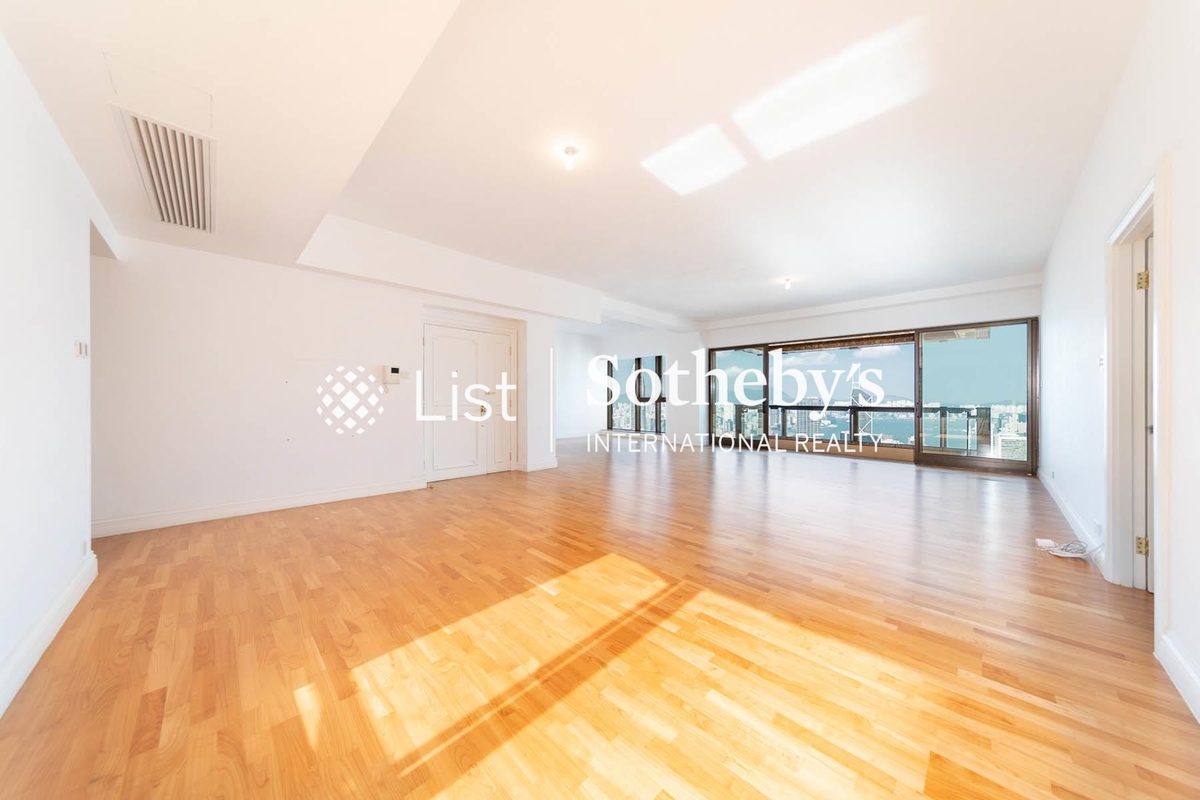 Aigburth 譽皇居 | Living and Dining Room