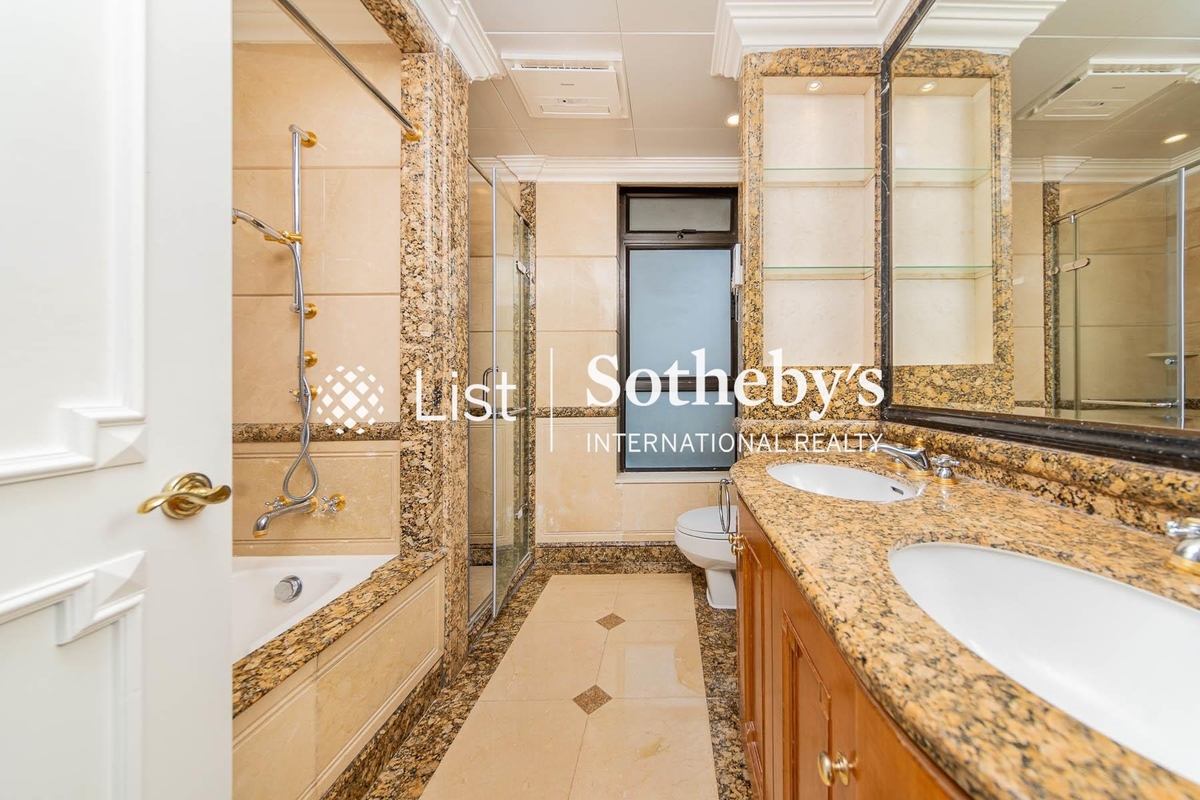 Aigburth 譽皇居 | Master Bathroom