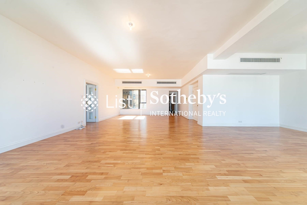 Aigburth 譽皇居 | Living and Dining Room