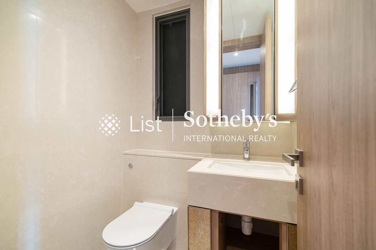 Branksome Grande Branksome Grande | Guest Bathroom
