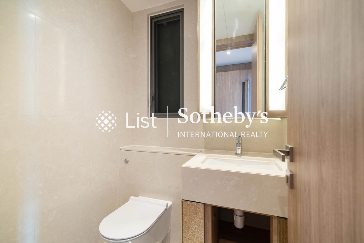 Branksome Grande Branksome Grande | Guest Powder Room