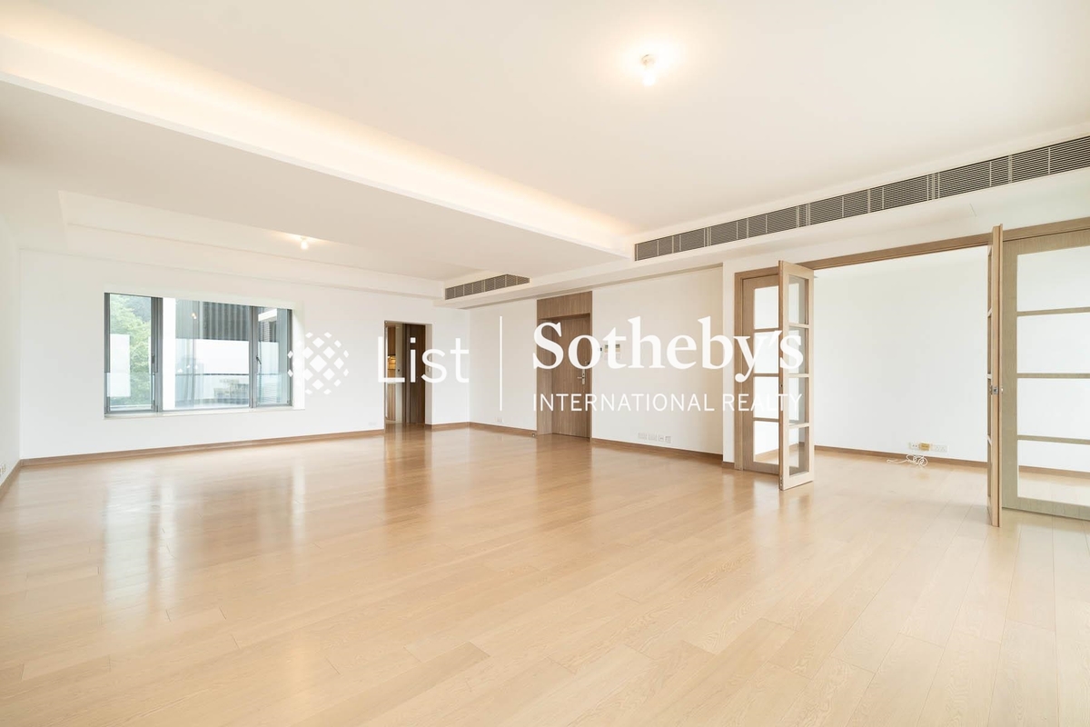 Branksome Grande Branksome Grande | Living and Dining Room