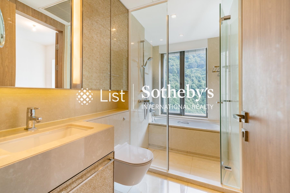 Branksome Grande Branksome Grande | Second En-suite Bathroom