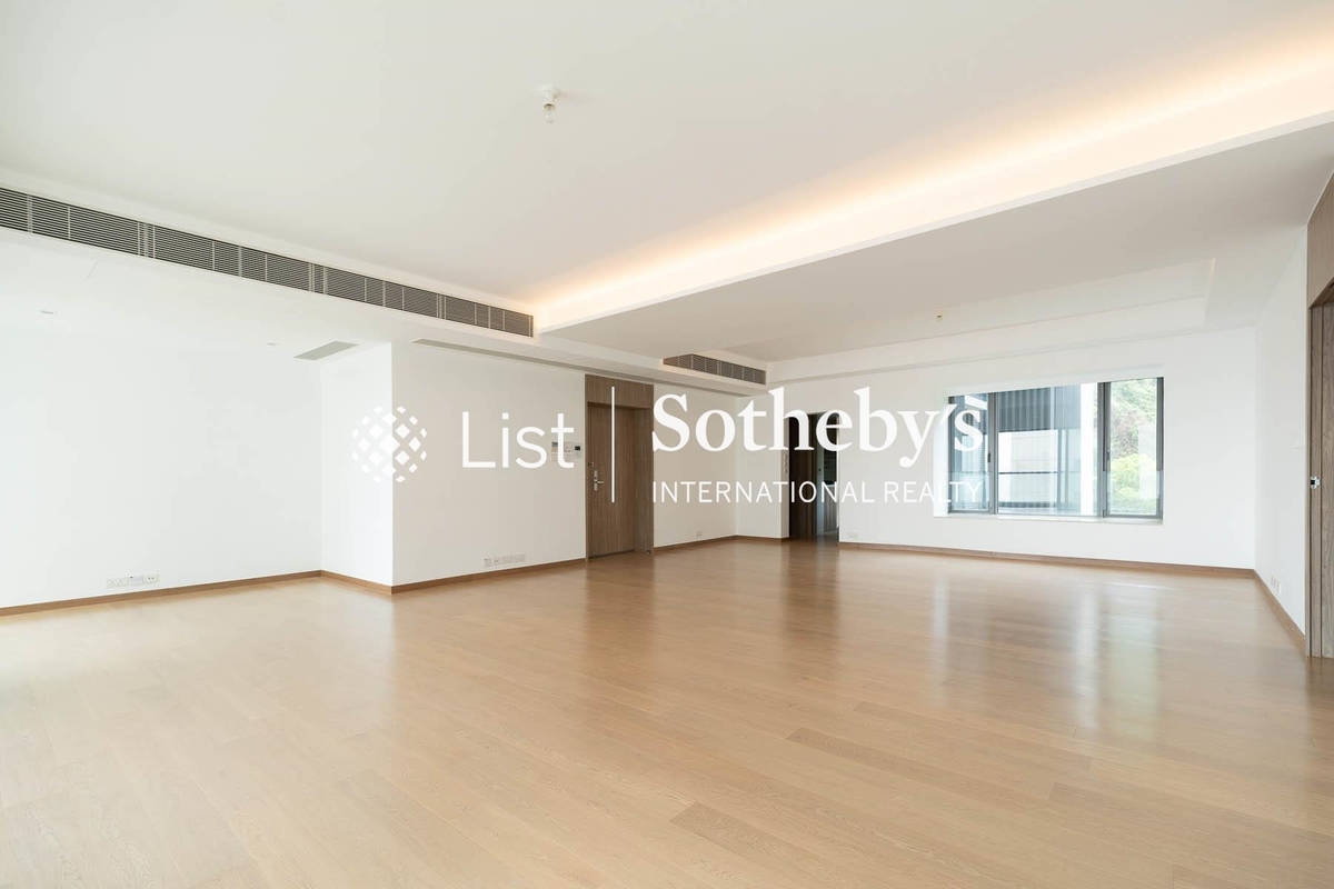 Branksome Grande Branksome Grande | Living and Dining Room