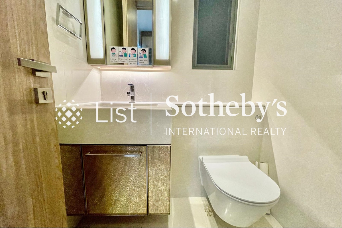 Branksome Grande Branksome Grande | Guest Powder Room