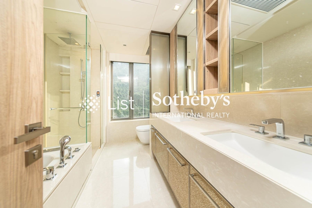 Branksome Grande Branksome Grande | Master Bathroom