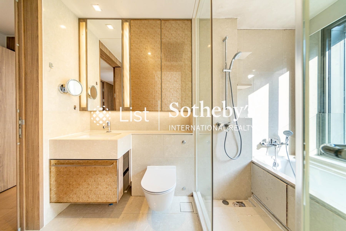 Branksome Grande Branksome Grande | Second En-suite Bathroom