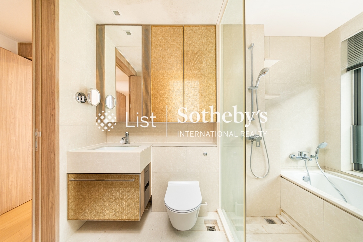 Branksome Grande Branksome Grande | Guest Bathroom