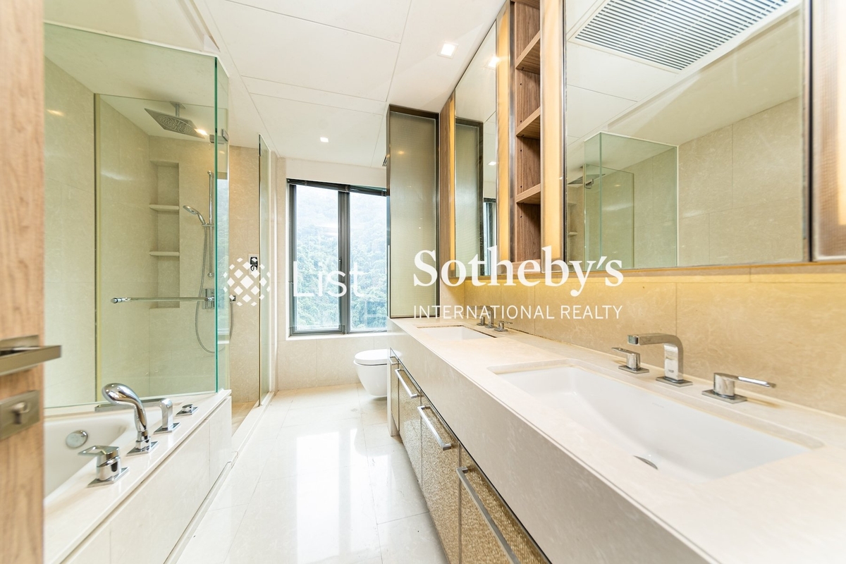 Branksome Grande Branksome Grande | Master Bathroom