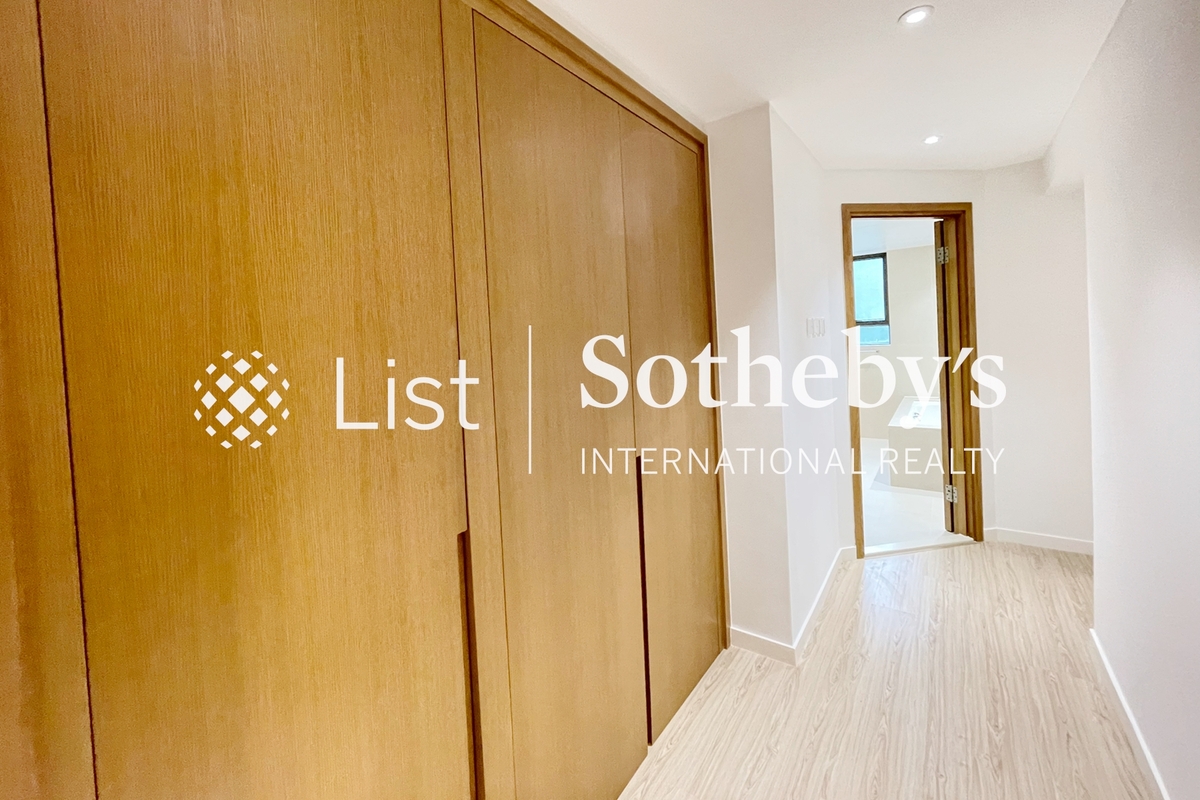 Tregunter 地利根德閣 | Walk-in Closet in Master Bedroom 