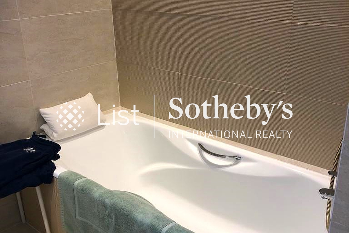 Tregunter 地利根德閣 | Master Bathroom