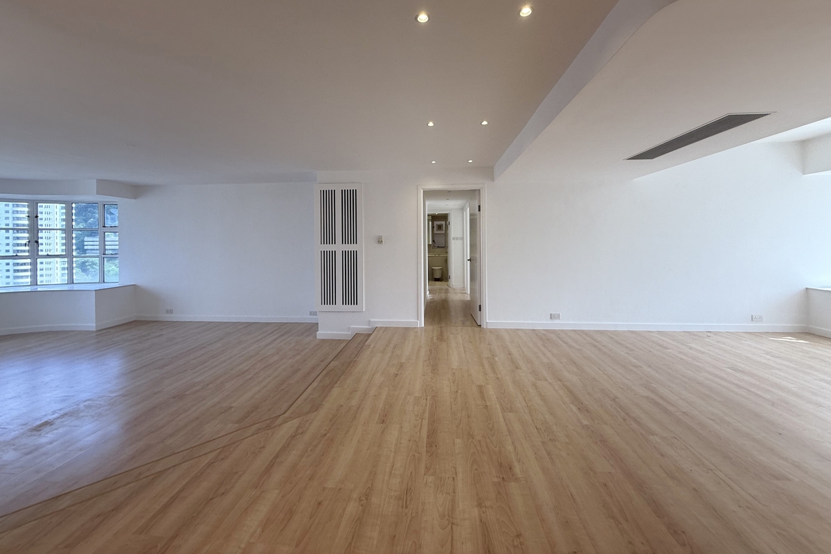 Garden Terrace 花園台 | Living and Dining Room