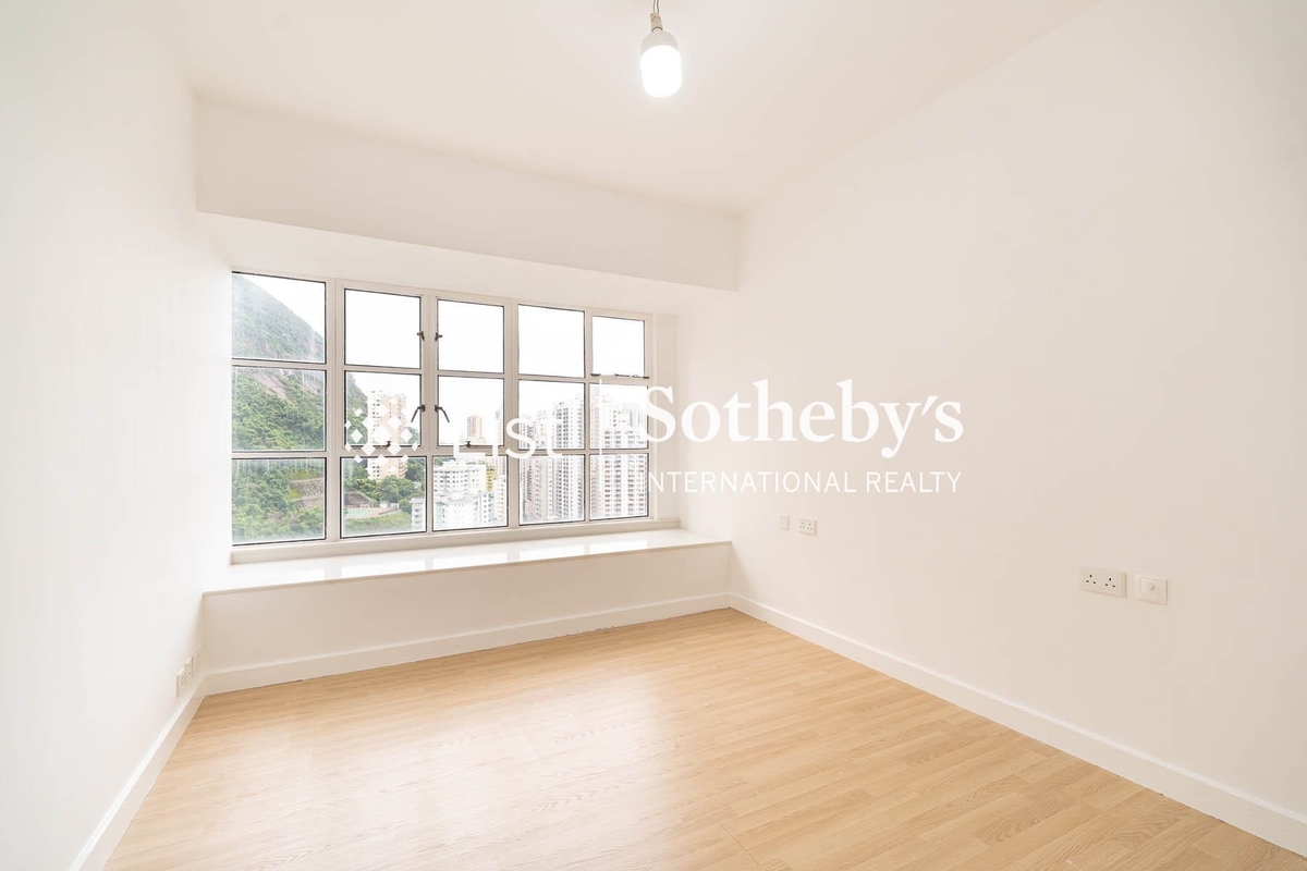 Garden Terrace 花園台 | Fourth Bedroom