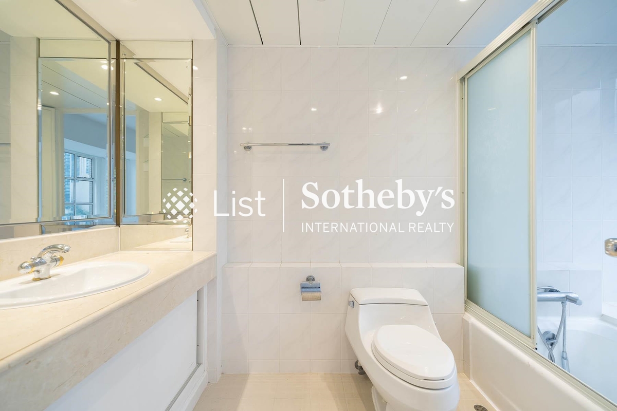 Garden Terrace 花園台 | Master Bathroom