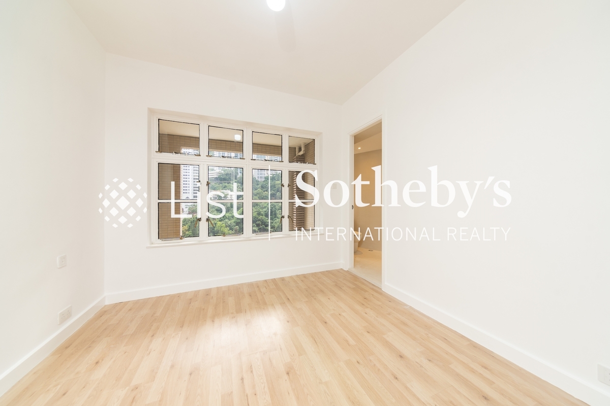 Garden Terrace 花園台 | Balcony off Second En-suite Bedroom