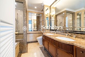 Branksome Crest Branksome Crest | Master Bathroom