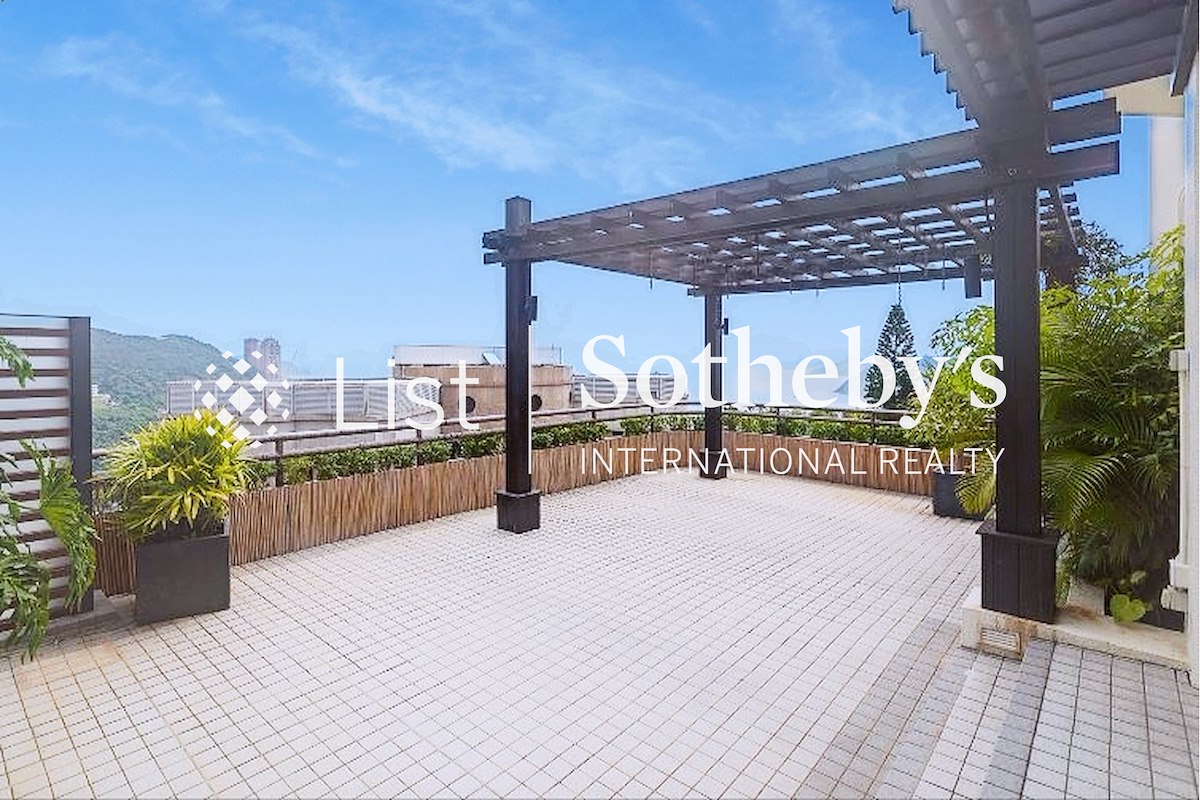 No. 39 Deep Water Bay Road 深水灣道39號 | Private Terrace off Living and Dining Room