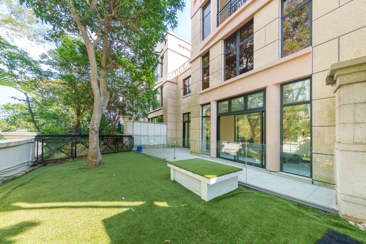 No. 61-63 Deep Water Bay Road 深水灣道61-63號 | Private Terrace off Living and Dining Room