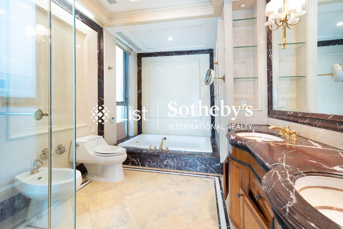 33 Island Road 香島道33號 | Master Bathroom