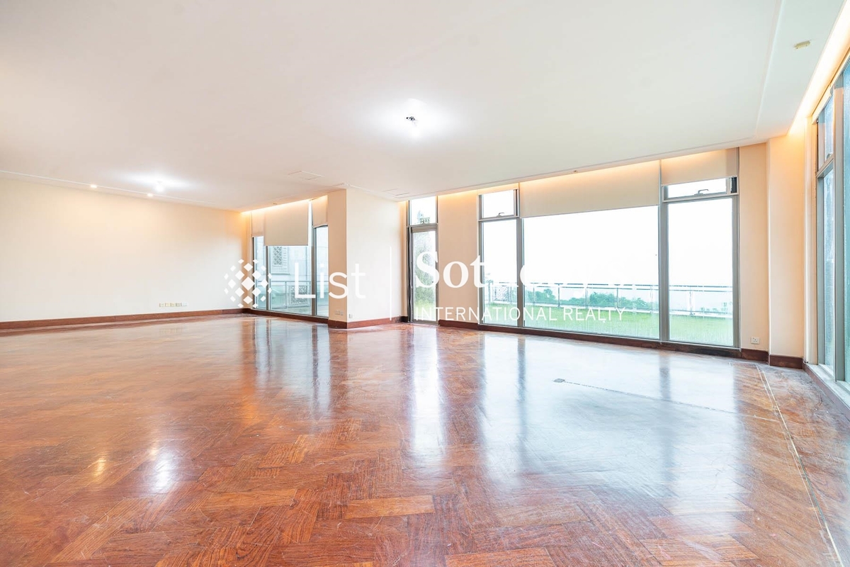 33 Island Road 香島道33號 | Living and Dining Room