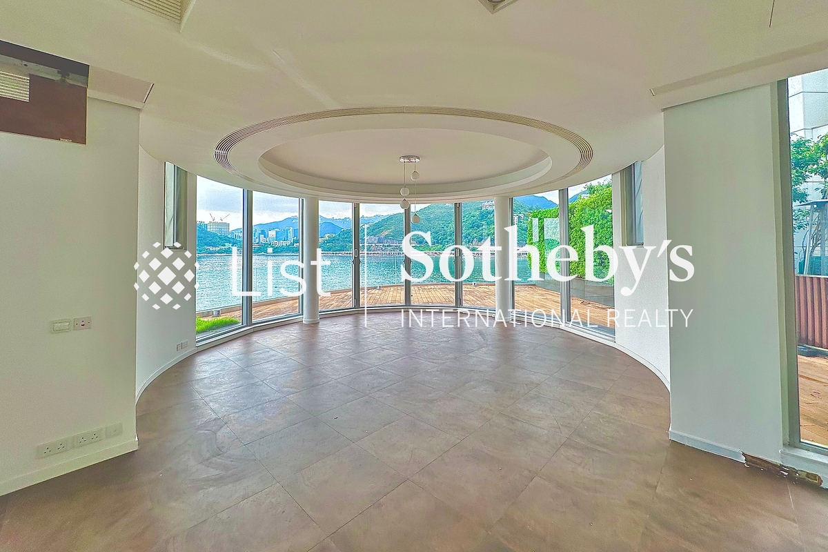 34 Island Road 香島道34號 | Living and Dining Room