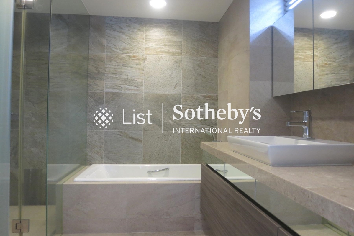 Tregunter 地利根德閣 | Master Bathroom